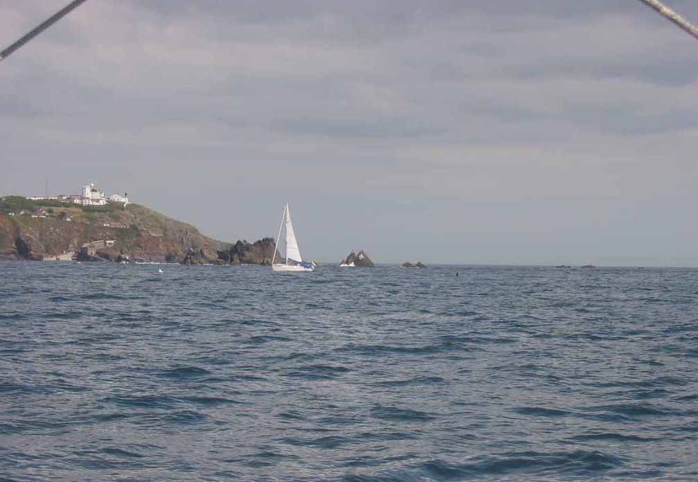 Das Leuchtfeuer von Lizard Point. Bei schlechter Sicht für die Seefahrt ohne GPS ein gefährlicher Ort. Hier beginnt der Ärmekanal an seiner Westseite.