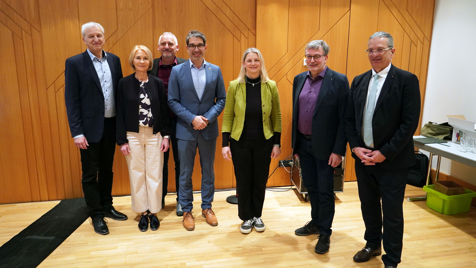 Gruppenfoto der Beteiligten