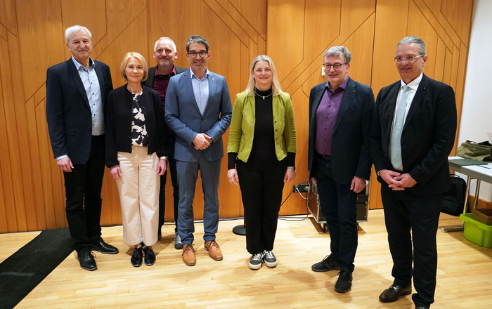 Gruppenfoto der Beteiligten