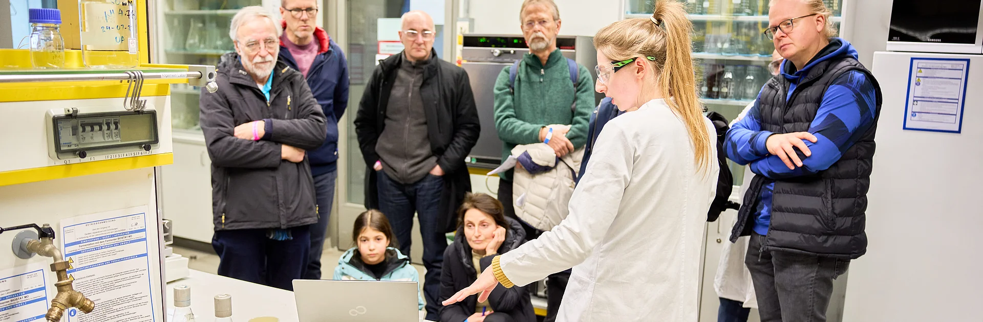 Laborführung bei der Umweltnacht