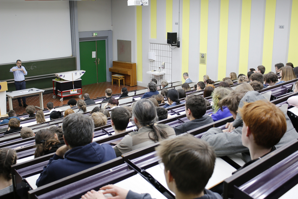 2026-01-30_Web-Meldung_Trinationaler_Schülerkongress_Beitrag_Prof._Dr._Michael_Schmidt