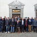 Gruppenfoto vor dem Kloster