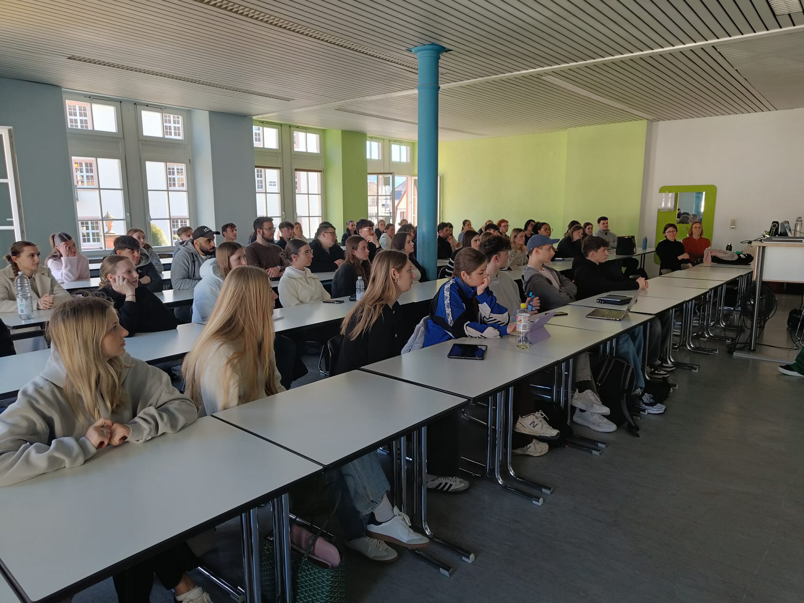 Neue WP-Bachelor-Studierende