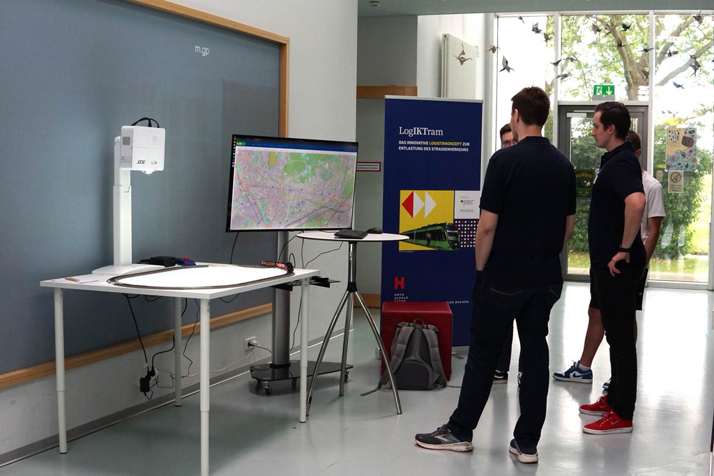 15.06.24_DSC_Campustag_LogIKTram1
