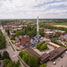 Luftbild von der Bohranlage und der Universität