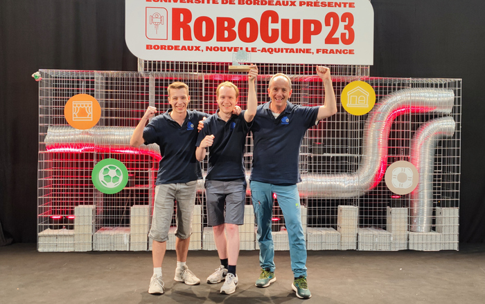 Jubelndes Team Magma bei der Siegerehrung