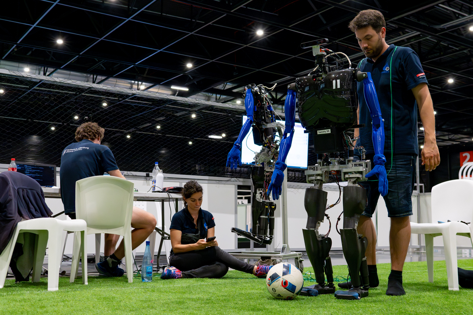 Roboter auf dem Spielfeld