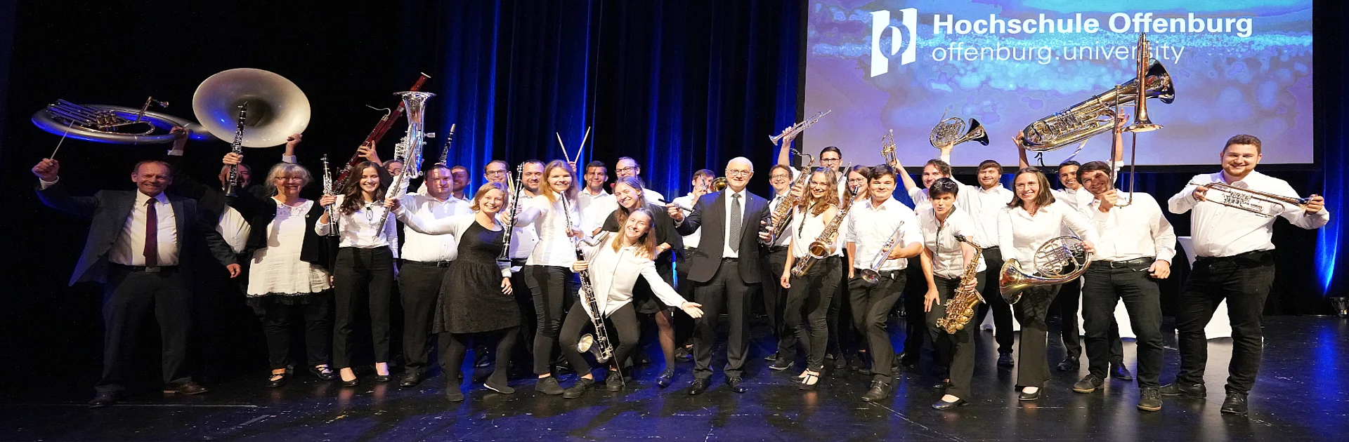 Gruppenbild des Hochschulorchesters