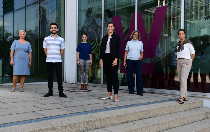 Das neue Team Hochschulkommunikation in Offenburg (von links): Nicole Diebold, Philipp Stroh, Daniela Bartelt, Lilith Winnikes, Joerdis Damrath, Christina Dosse. 