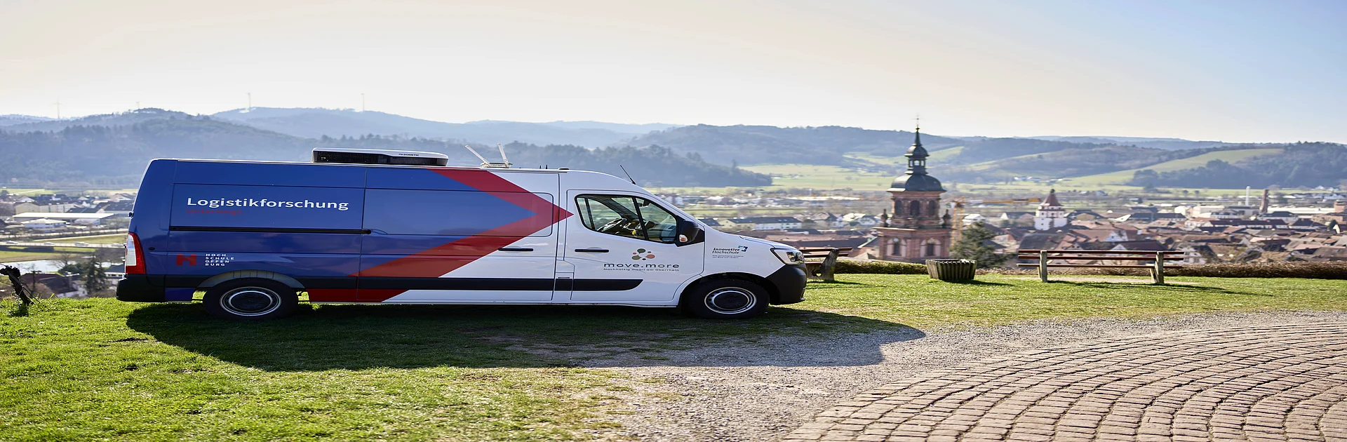 Mobiles Logistiklabor im Freien