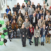 Gruppenfoto der Studierenden und Förderer des THINK NEW Ideenwettbewerbs von oben