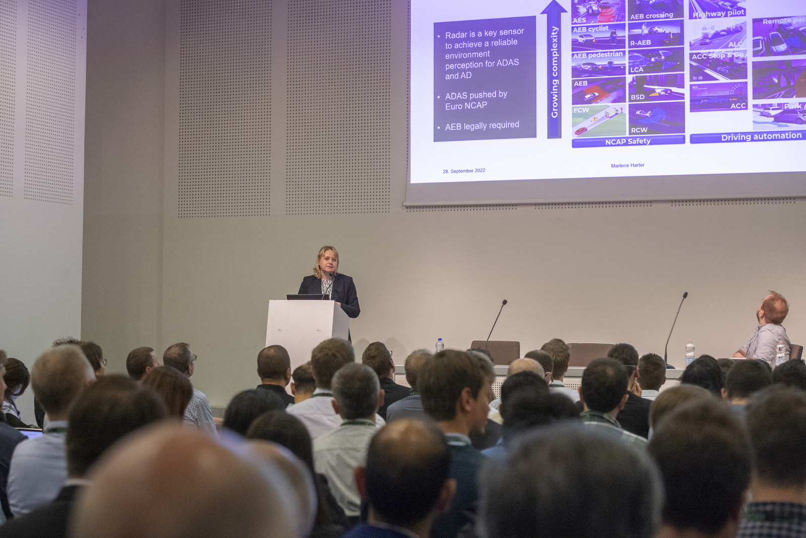 Prof. Harter, Status and Trends in Automotive Radars in Mailand 