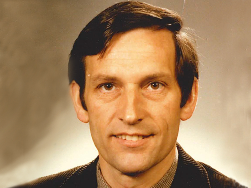 Porträt Prof. Dr. Hildebrand Walter